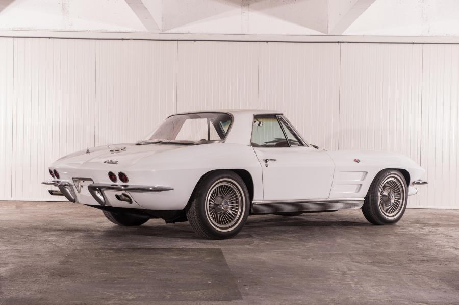  Chevrolet Corvette Stingray Convertible 1963 года  (фото 33 из 37)